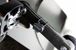 Garmin magnetless speed sensor outlet